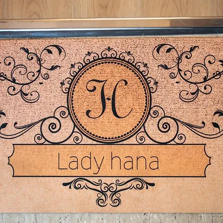 Lady Hana 2 Apartman
